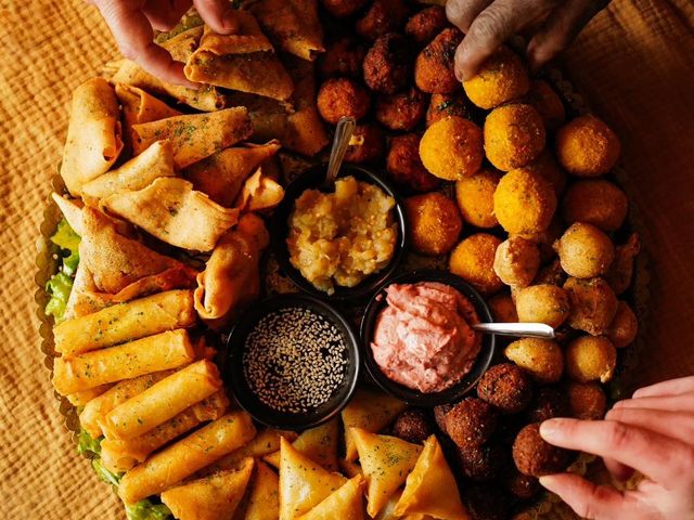 Zango Paris 1er Zango grand plateau tapas.jpg